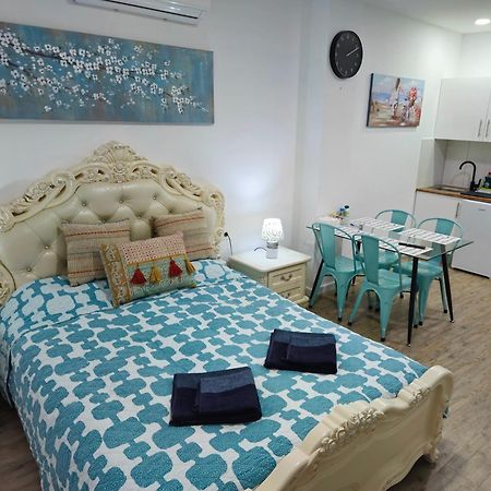 Apartamentos Zanca City Center Free Luggage Storage مالقة المظهر الخارجي الصورة