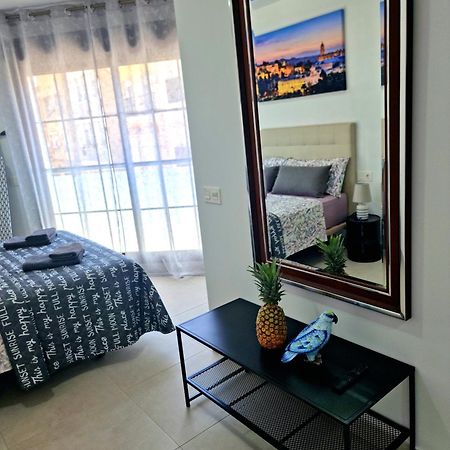 Apartamentos Zanca City Center Free Luggage Storage مالقة المظهر الخارجي الصورة