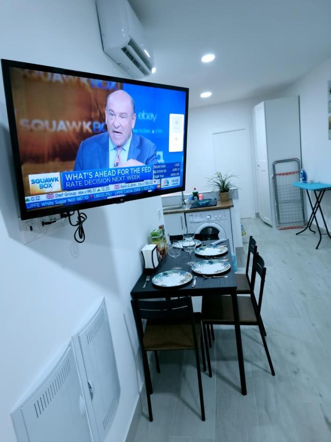 Apartamentos Zanca City Center Free Luggage Storage مالقة المظهر الخارجي الصورة
