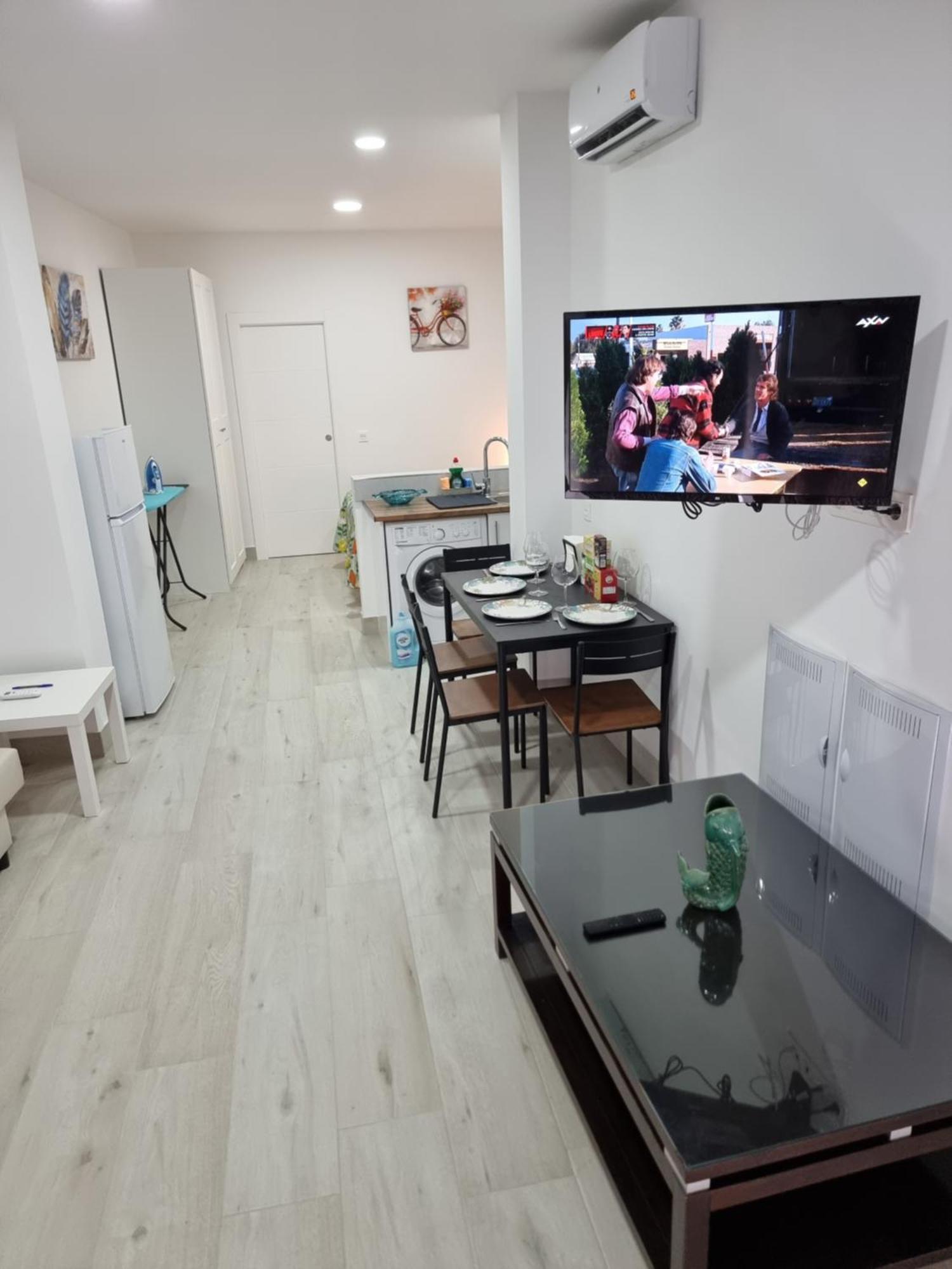 Apartamentos Zanca City Center Free Luggage Storage مالقة المظهر الخارجي الصورة