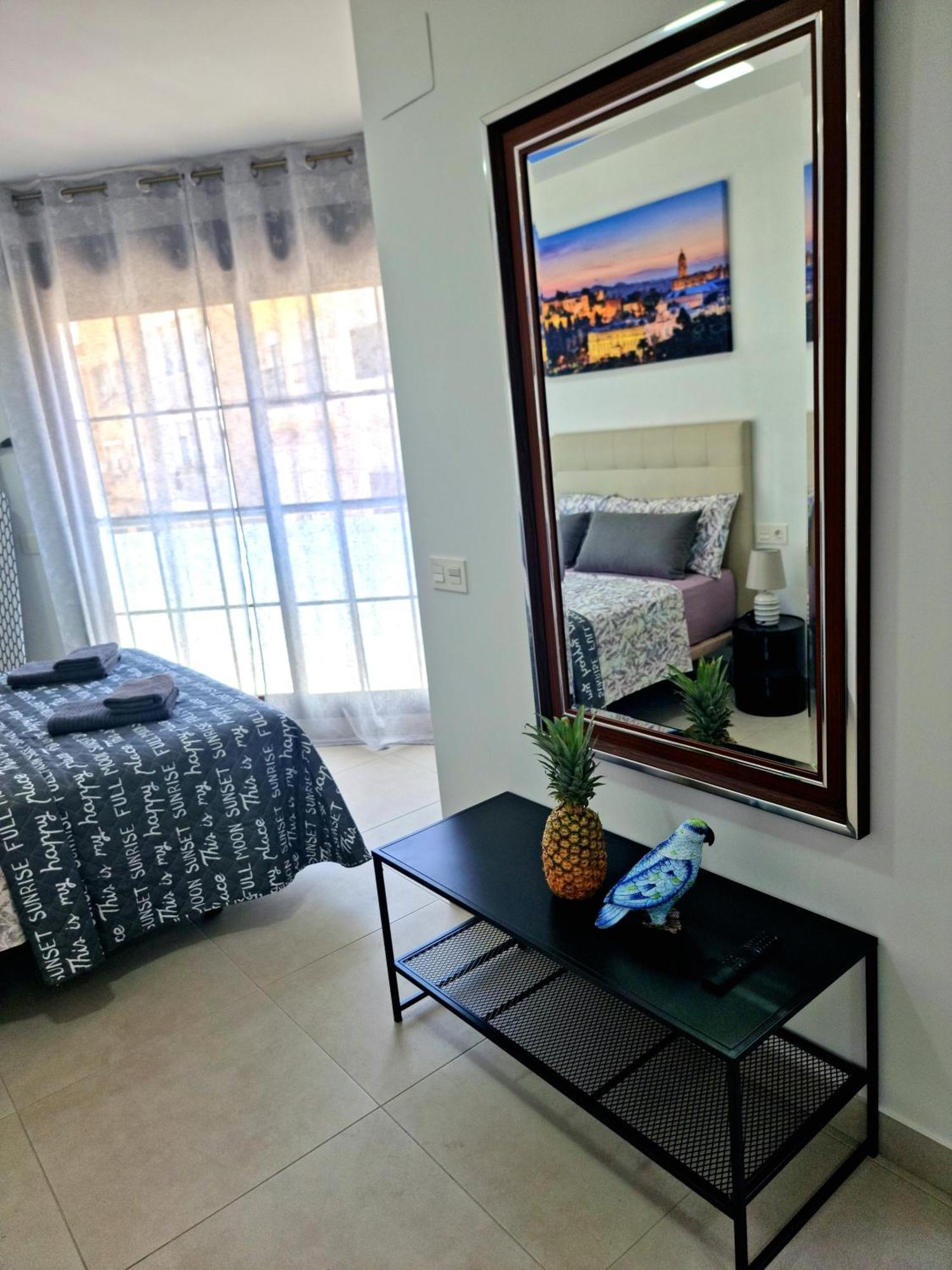Apartamentos Zanca City Center Free Luggage Storage مالقة المظهر الخارجي الصورة